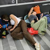 Všechny vlaky nabraly velká zpoždění.