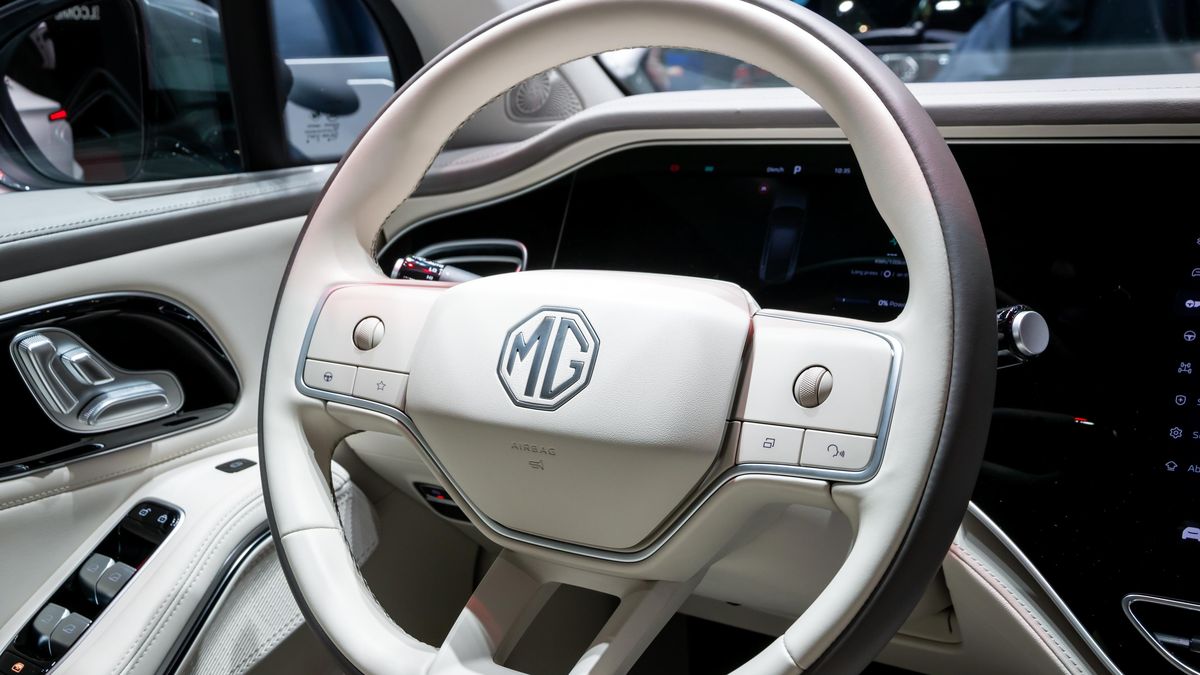 Čínské automobilky v Česku posilují. Rostou prodeje, ale i počet značek