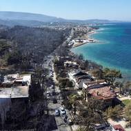 Následky lesního požáru v tureckém Güzelyalı, 12. srpna.