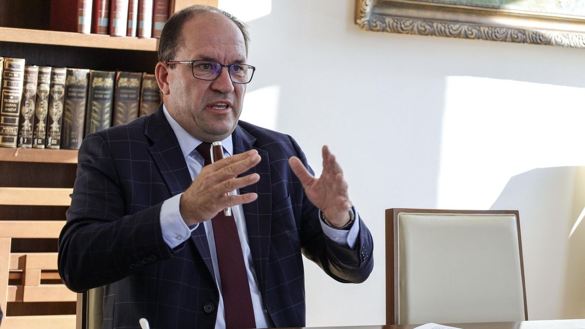 Prováhaných pět miliard. Výborný byl příliš opatrný