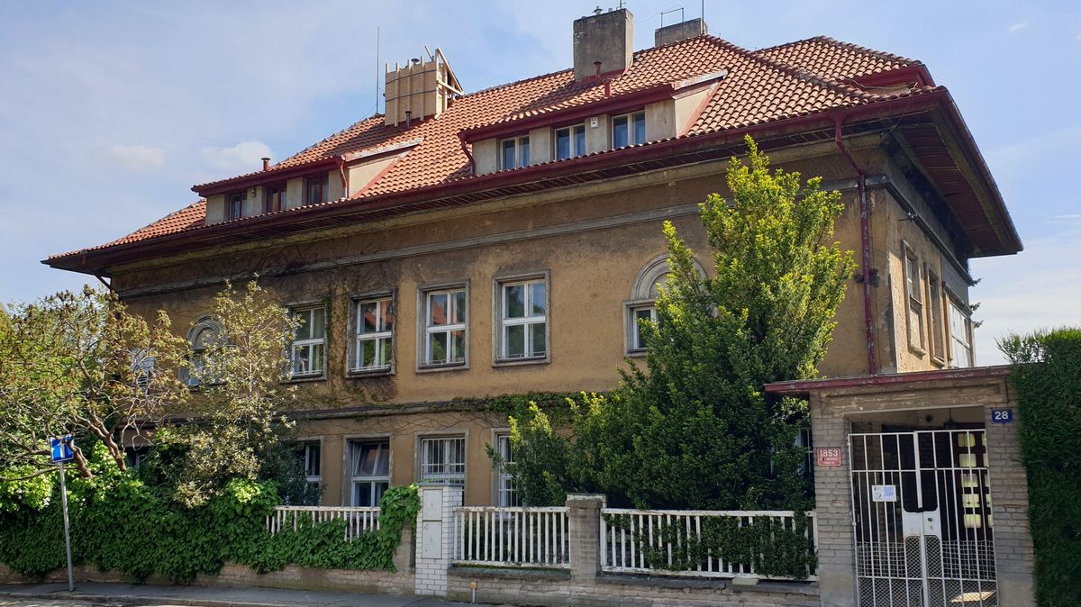 Karel Čapek jako šetřílek. Takhle vypadá jeho vila těsně před rekonstrukcí