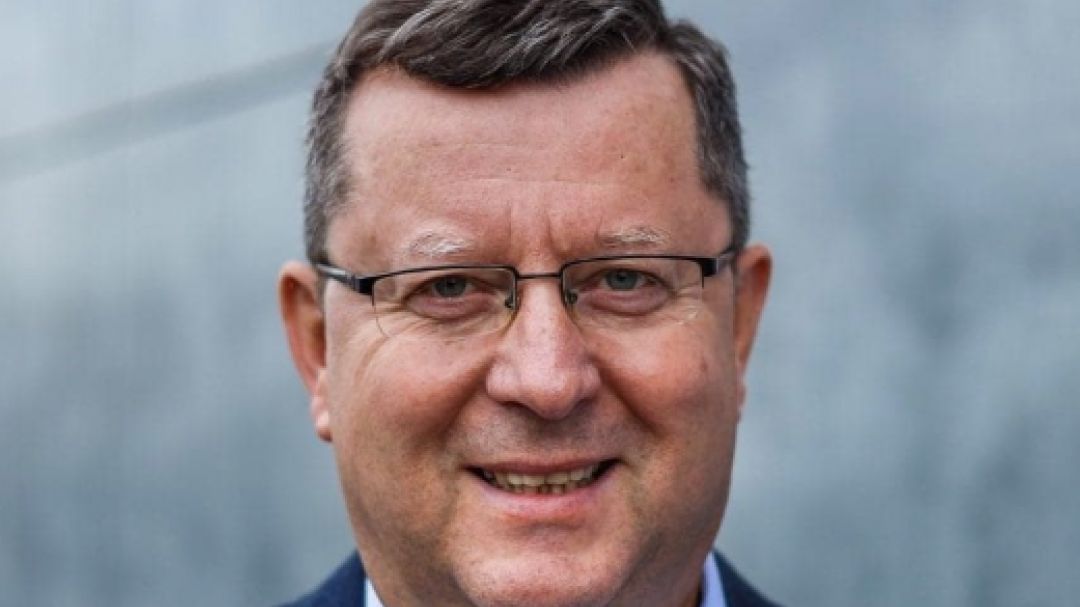 Turka na postu europoslance nahradí podle Státní volební komise exministr Staněk