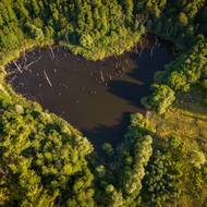 Vodní plocha nedaleko bývalého dolu Gabriela.