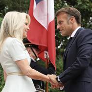 Evropskou delegaci uzavřel francouzský prezident Emmanuel Macron