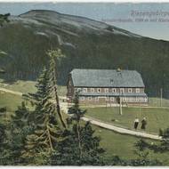 Špindlerova bouda na historické pohlednici.