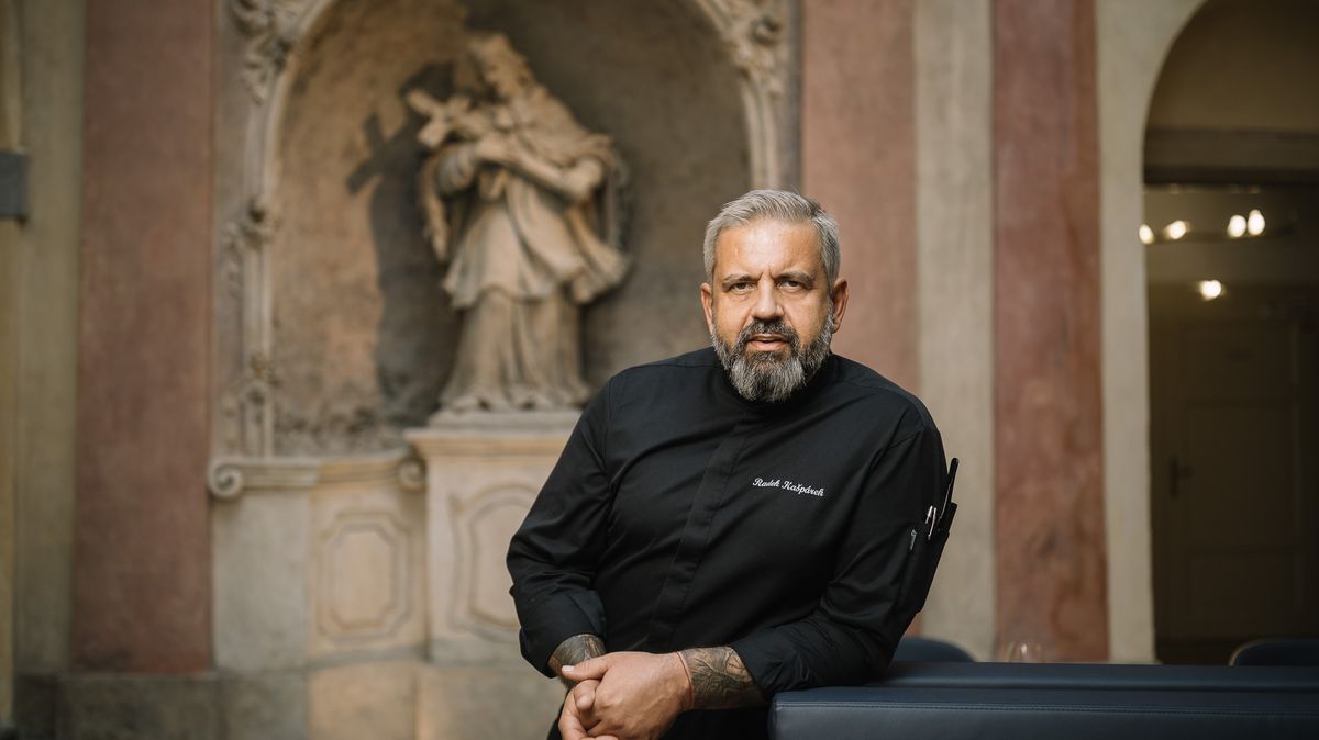 Rád vařím se surovinami, kterých se jiní kuchaři bojí, říká Radek Kašpárek