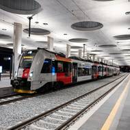 Podle generálního ředitele Správy železnic Jiřího Svobody šlo o technicky i organizačně mimořádně náročný projekt. Ocenil přitom i konstruktivní přístup místních obyvatel, s nimiž se podle něj podařilo najít shodu na některých detailech. 