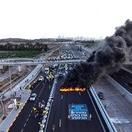 Vláda má od minulého týdne na stole návrh dohody o příměří, již vyjednali zprostředkovatelé z Egypta a Kataru a s níž Hamás souhlasil.