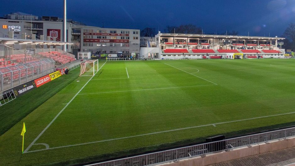 Pražákův Purchase: Club at the bottom of the league and behind the parking lot Rival Dědek