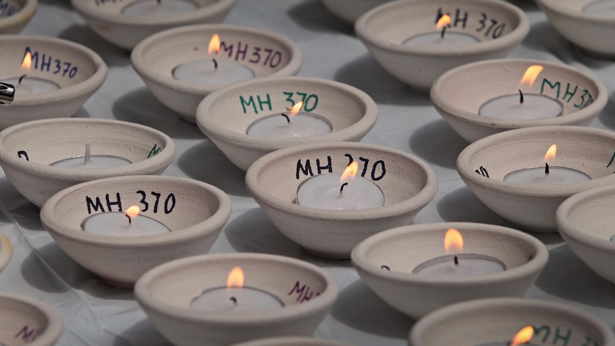 41 minut po půlnoci začal let MH370. Jen jeden člověk věděl, co se pak stalo