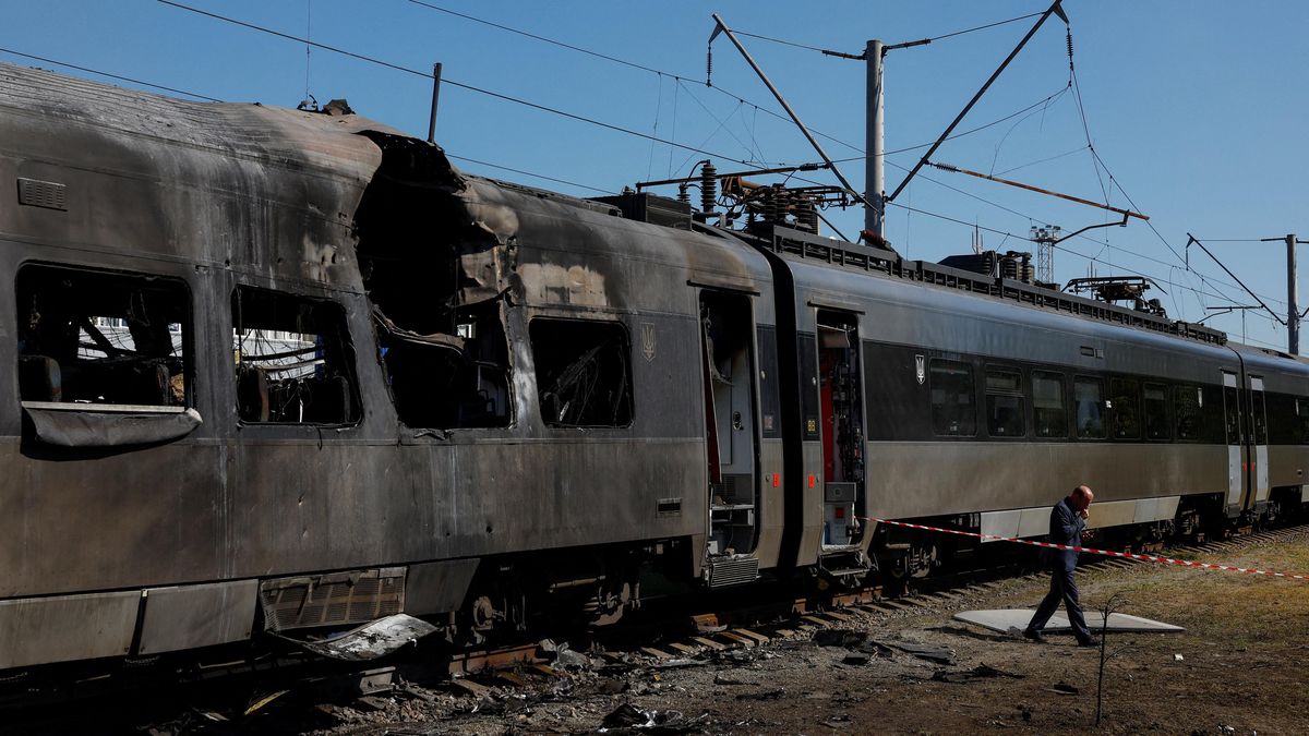 Sirény zněly 12 hodin. Ruské údery jsou za Trumpa masivnější než za Bidena