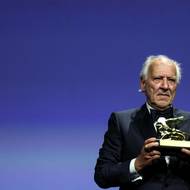 Zlatého lva za celoživotní dílo převzal německý režisér Werner Herzog.
