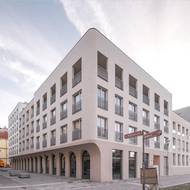 Blok Nové Lauby v Ostravě – znamení čtyř – architekti.