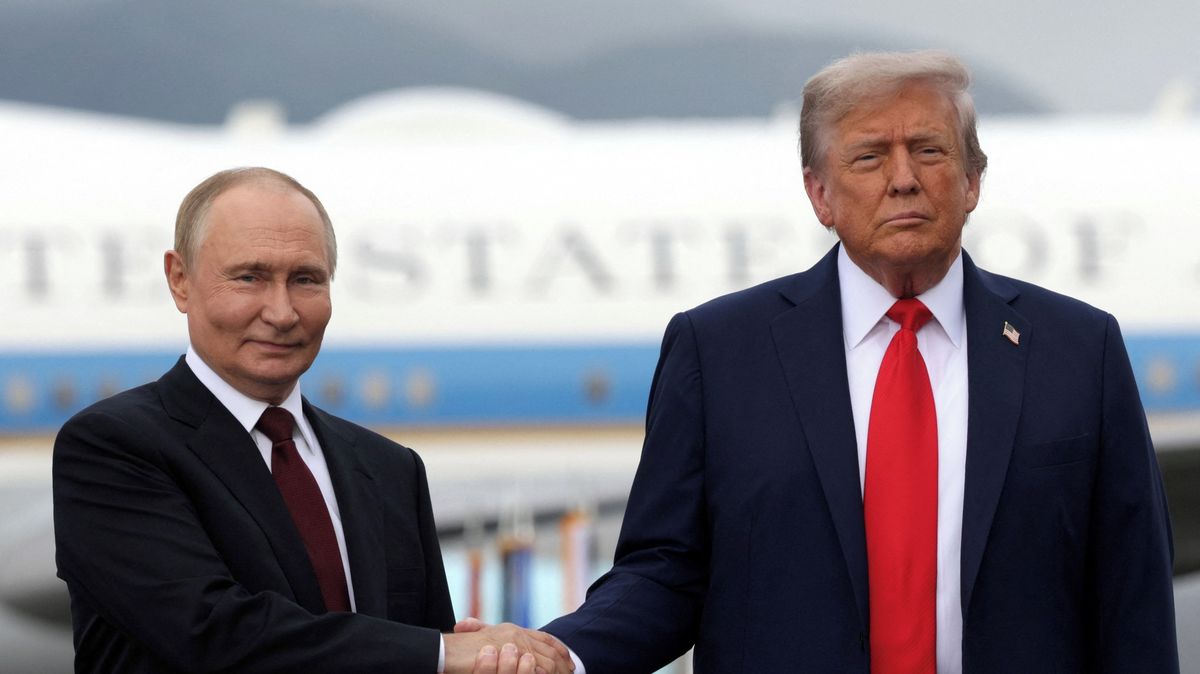 最後に、トンネルの終わりに光が現れ、プーチン大統領はロシアと米国との関係について語った
