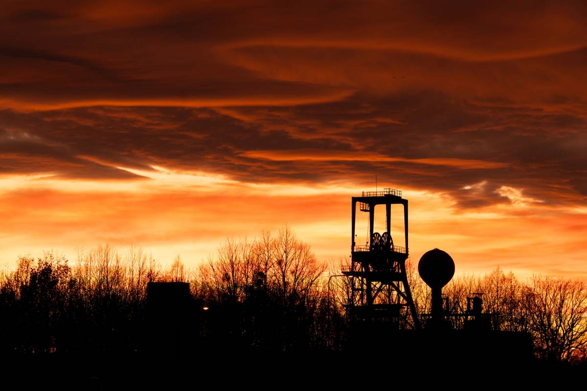 Z karvinského moře je výhled i na těžební věž, ale poslední důl v okolí zavírá začátkem roku 2026.
