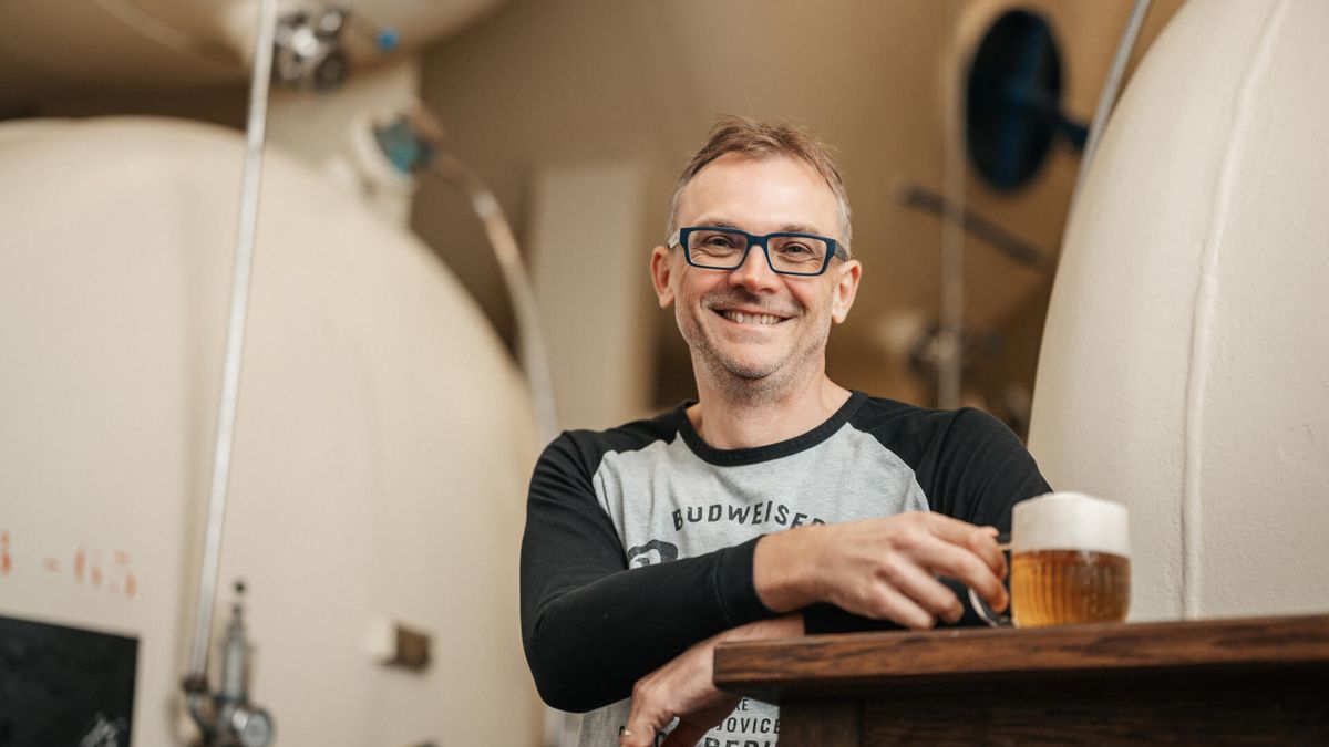 Pivo je původní sociální síť, spojovalo společnost, říká šéf Budvaru
