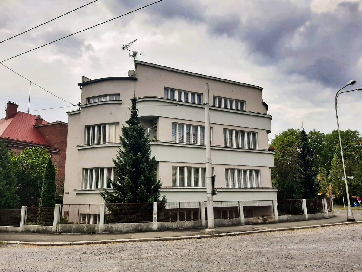 Waldekova vila (Nezvalova č. 826/2)