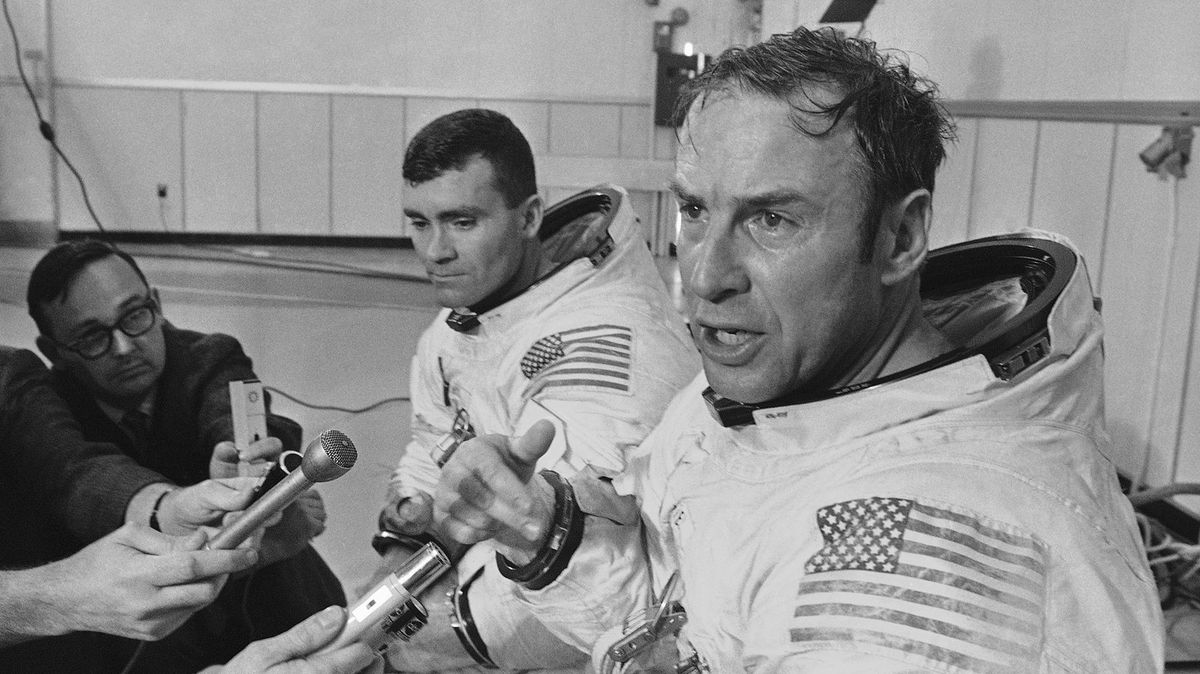 Zemřel astronaut James Lovell, kapitán letu Apollo 13, jemuž hrozila katastrofa