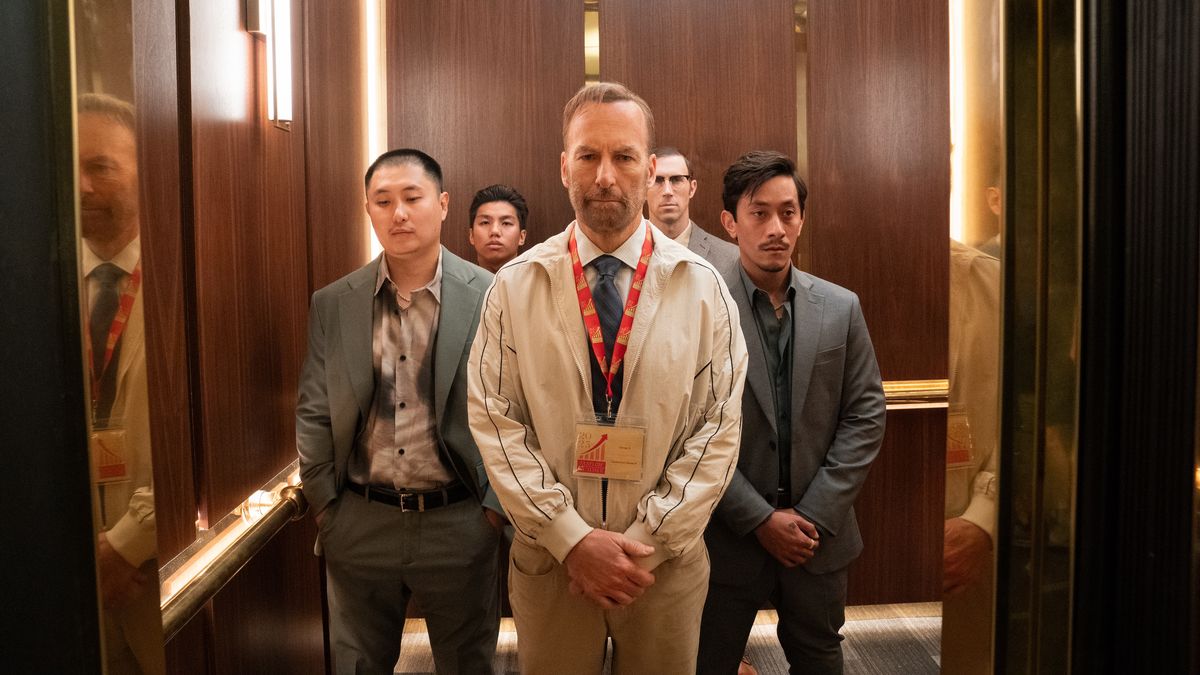 Recenze: Akční film Nikdo 2 mění rodinnou dovolenou v masakr