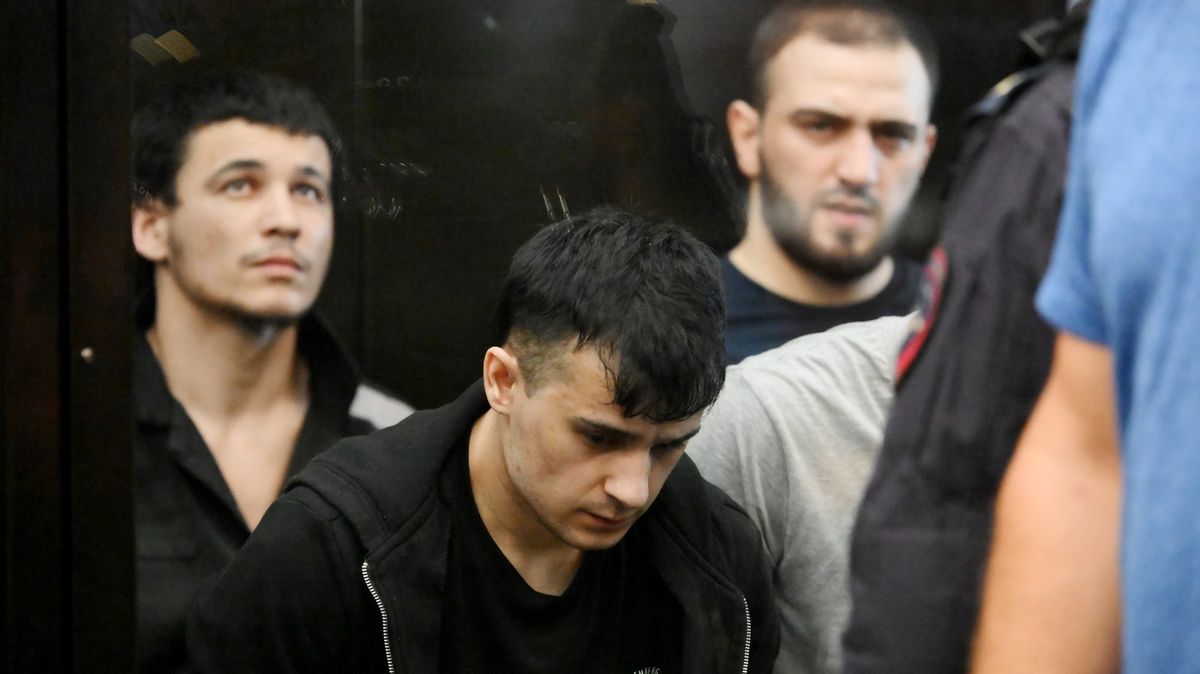 Rostoucí nenávist vůči migrantům v Rusku zneklidňuje cenné spojence Kremlu