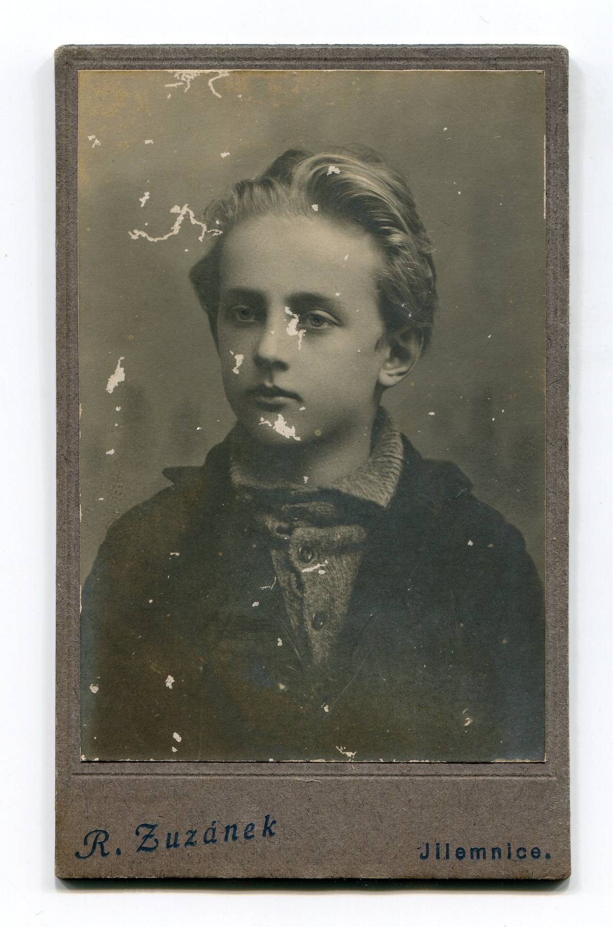 Miloslav Jebavý se narodil v roce 1911 v Hájích nad Jizerou.