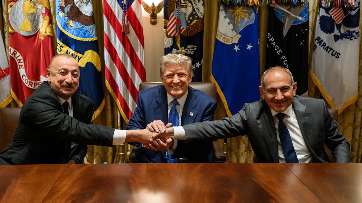 Zdánlivě nemožný mír na Kavkaze nezařídil Trump, ale arménský premiér
