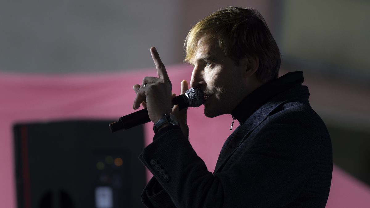 Návrat mikromanažera a souboj ministrů. Co čeká zdravotnictví?