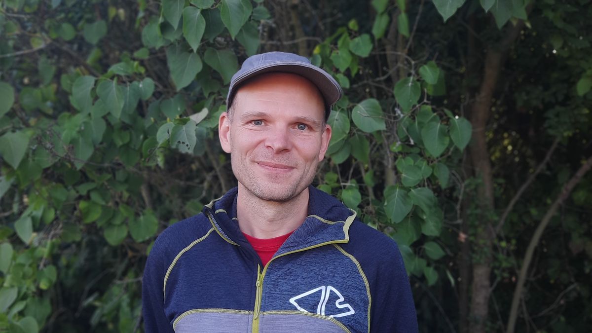 Každá rostlina si okolo sebe vytváří vlastní zoologickou zahradu, říká botanik