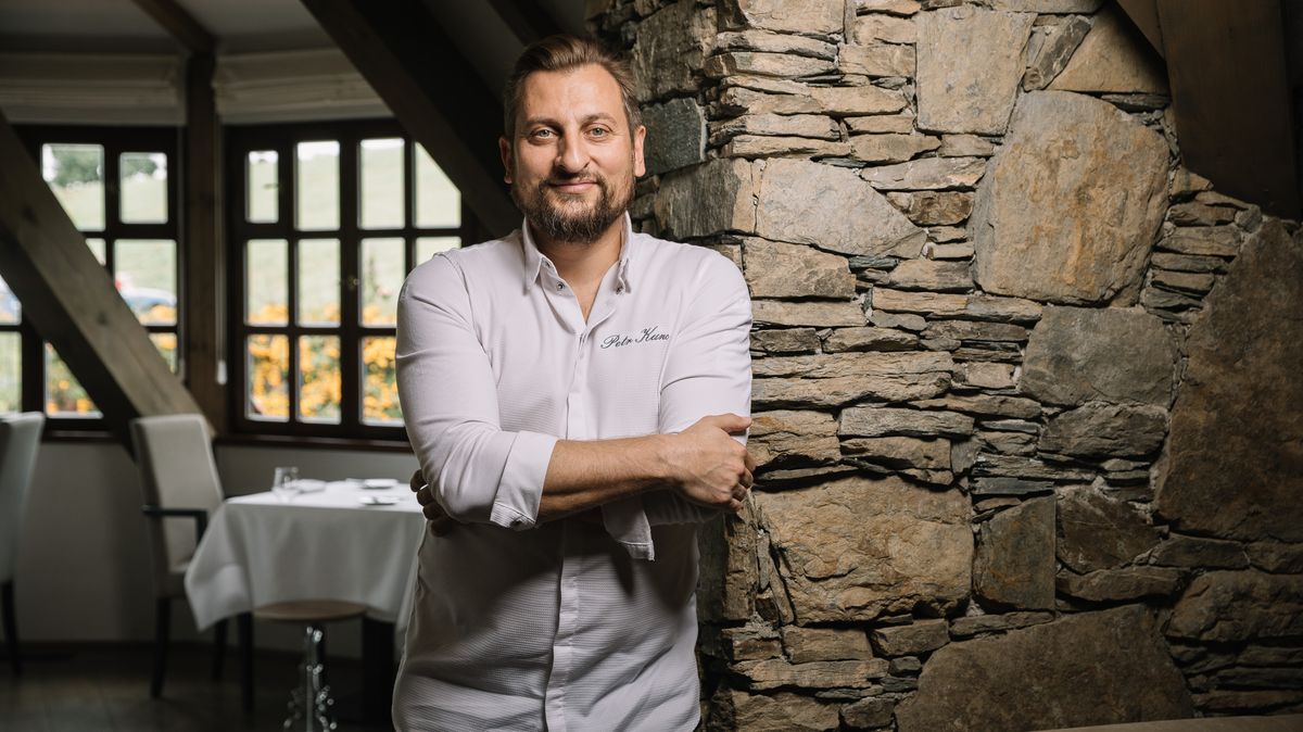 Učil se u mistrů a vařil pro královnu. Letos si Kunc přeje michelinskou hvězdu