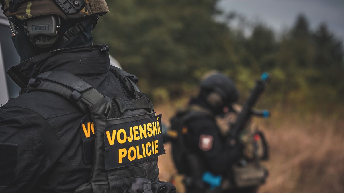 Po incidentu si odolnost neprůstřelných vest nechá prověřit i Vojenská policie