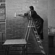 Hans Hartung: Anna-Eva Bergman ve svém studiu na pařížské rue Gauguet, 1966.