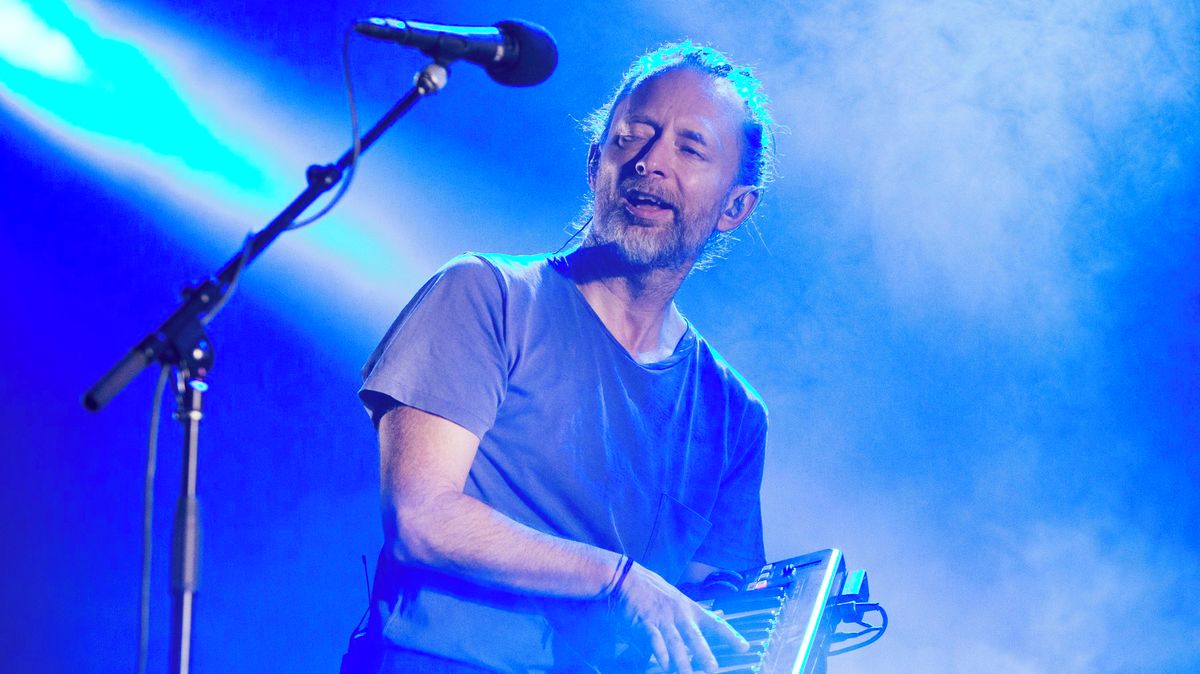 Radioheadは再び集まりました。バンドは7年後にツアーに出場します