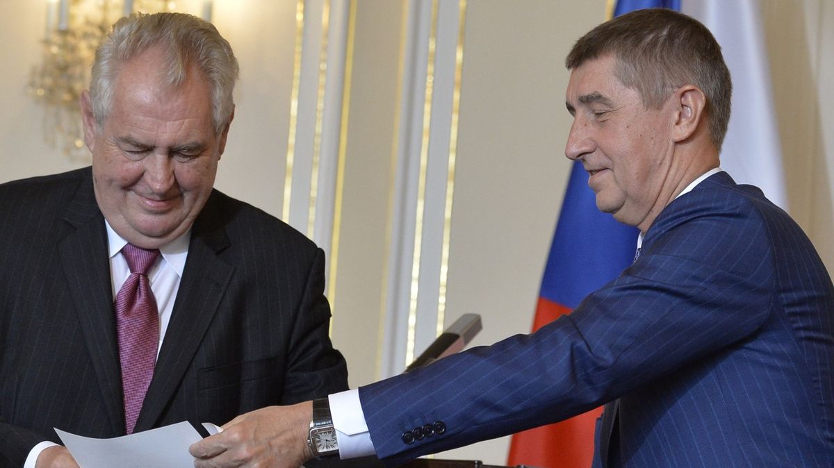 „Babišova zbabělost a nevděk.“ Zemana urazila zrušená pozvánka na mítink ANO