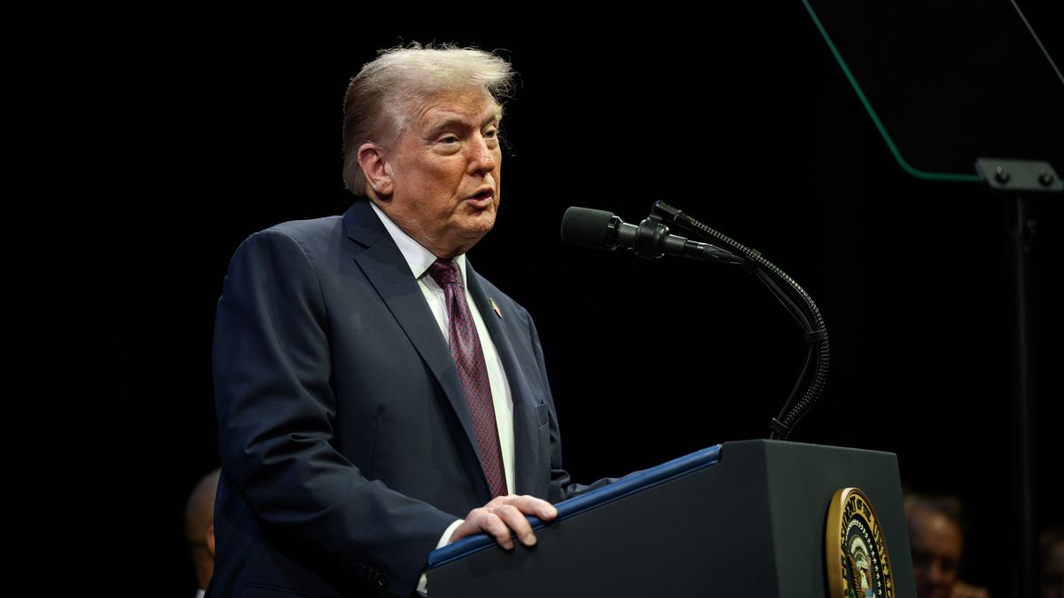 Hamás má čas do nedělní půlnoci, pak zažije peklo, hrozí Trump