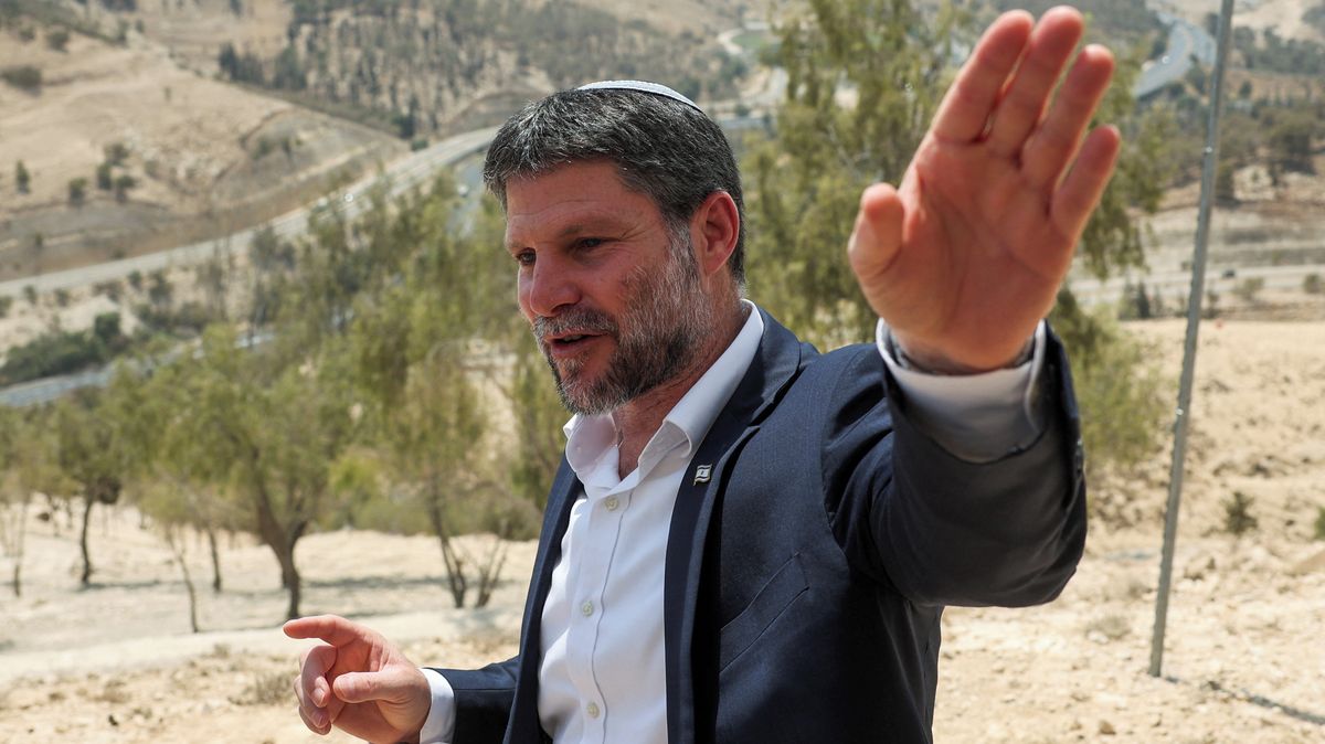 Israel Approves West Bank Settlement Expansion