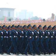 Jedná se o první velkou vojenskou přehlídku v Číně od roku 2019, kdy se defilé konalo k 70. výročí založení komunistické Číny.