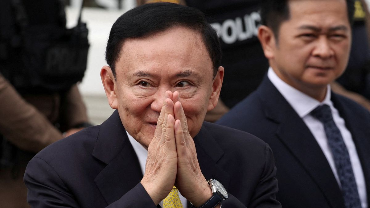 Thajský nejvyšší soud poslal expremiéra Tchaksina Šinavatru na rok do vězení