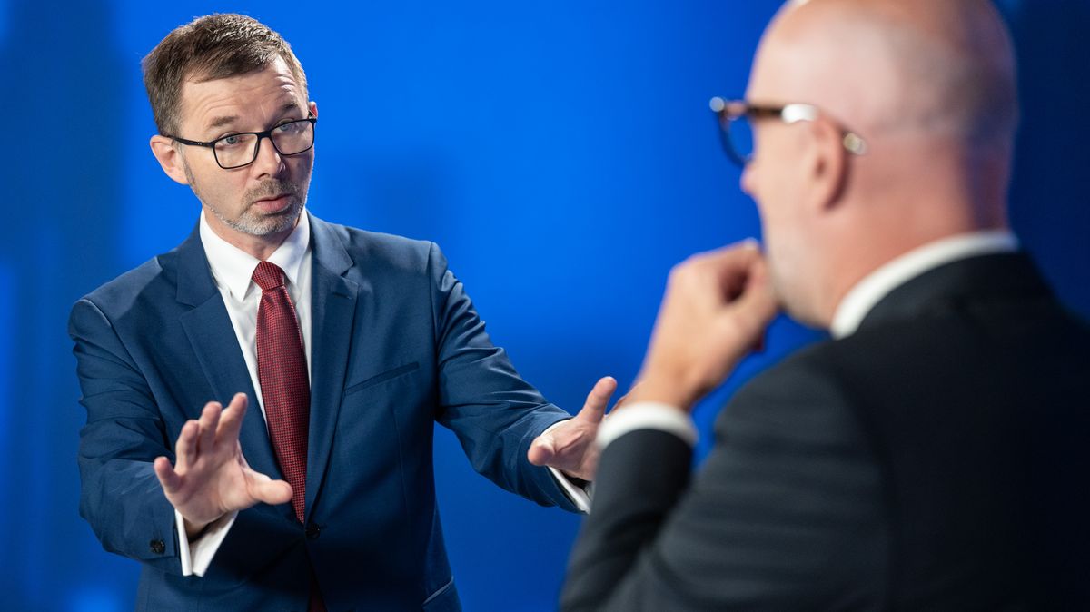 Mzdy rostou příliš rychle, říká bankéř z ČNB