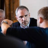 „A už jste měl jednání se zástupci pražského STAN? Ptám se, jesti jste svolal hezké bilaterální jednání bez toho, abyste nejdřív žaloval u předsedy,“ reagoval na situaci Vít Rakušan.