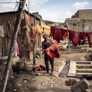 Snaha podpořit povědomí o tom, že kůže pochází z Nigérie, není nová. Femi Olayebi začal už v roce 2017 pořádat každoroční veletrh, díky kterému se v Lagosu, obchodním centru Nigérie, sdružilo asi sto profesionálů v oboru kůže.