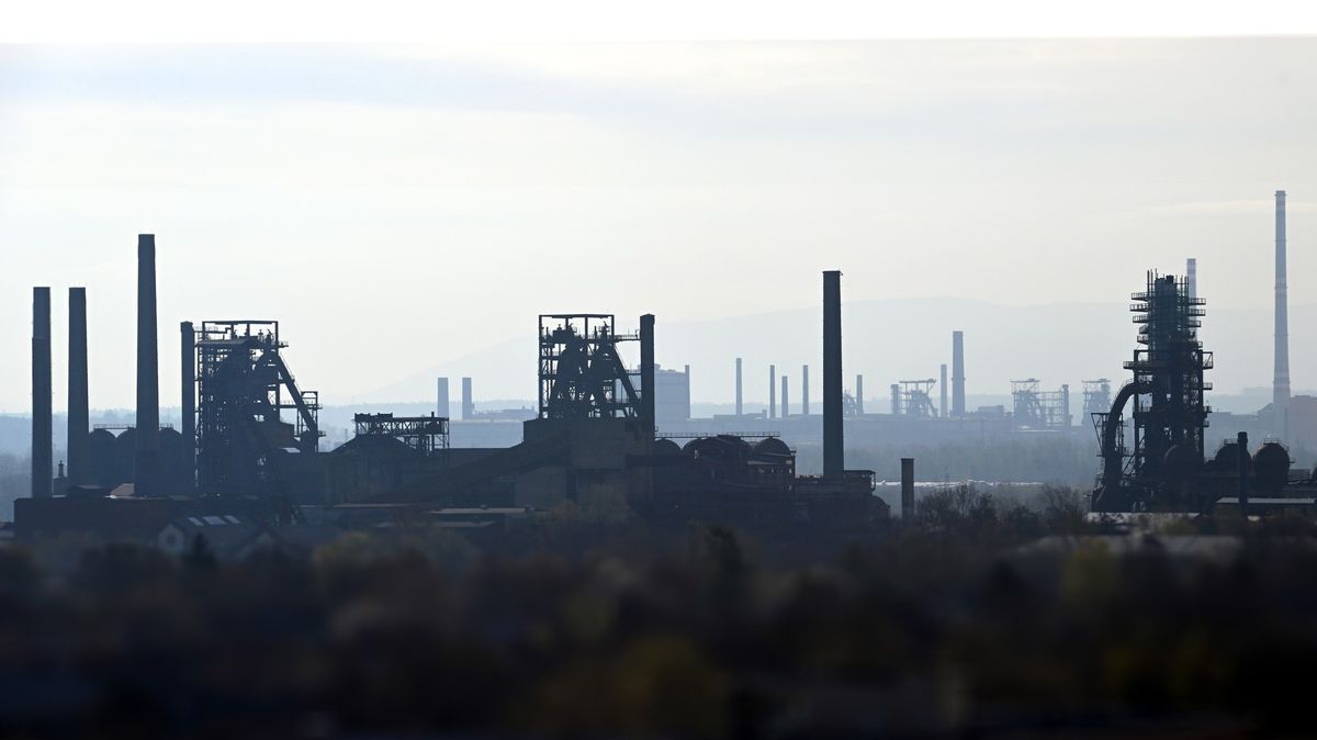 Česká volba: Lidé prchají z regionů „za lepším“. Kdo zlepší život v nich?