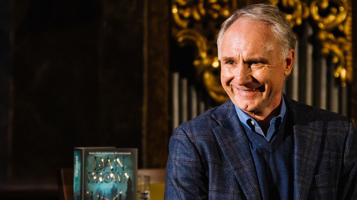 „Mimořádné.“ Pražského románu Dana Browna už se prodalo 100 tisíc výtisků