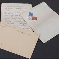 Obsah dopisu. V obálce se ukrývalo pět listů textu, což odborníky překvapilo.