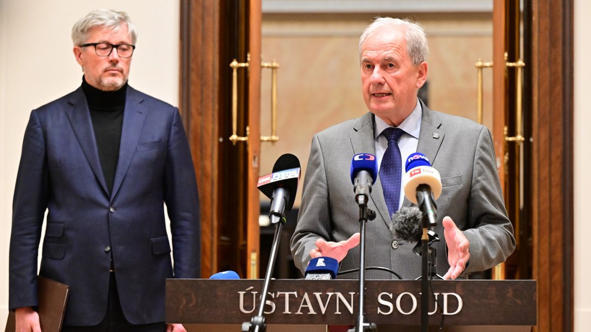 Volby zachráněny, ale příště radši jinak, lépe a hlavně dřív