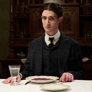 Idan Weiss jako Franz Kafka.