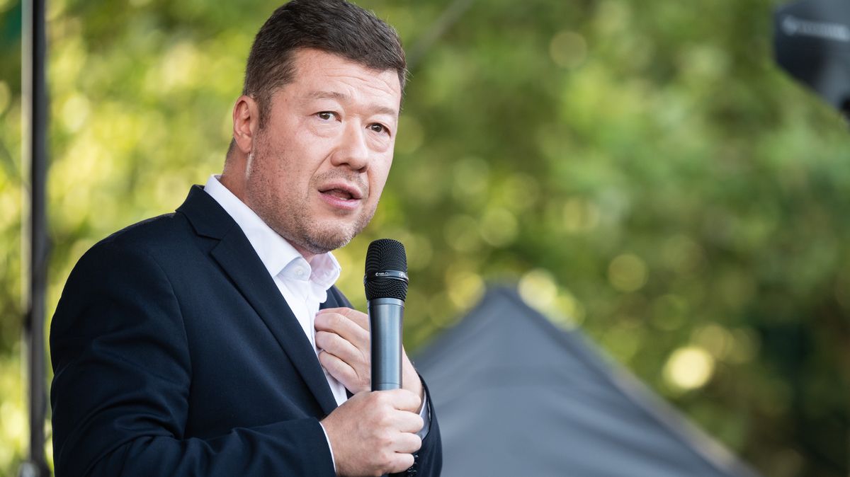 Poslanci budoucí koalice podepíšou závazek zvolit Okamuru šéfem Sněmovny