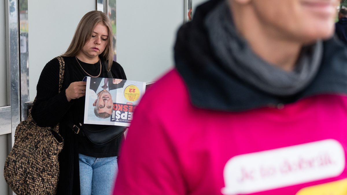 „Tady se volí jinak, mobilizujeme.“ Politici se přetahují o hlasy Pražanů