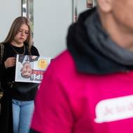 U stanice metra Strašnická se v jednu chvíli potkali politici ANO, STAN i Spolu. 