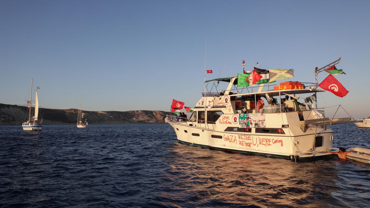 Propalestinská flotila vplula do rizikové oblasti, může čelit útokům