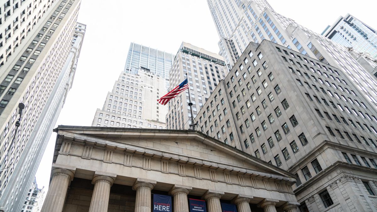 Americký shutdown stojí miliardy dolarů. Wall Street přesto láme rekordy